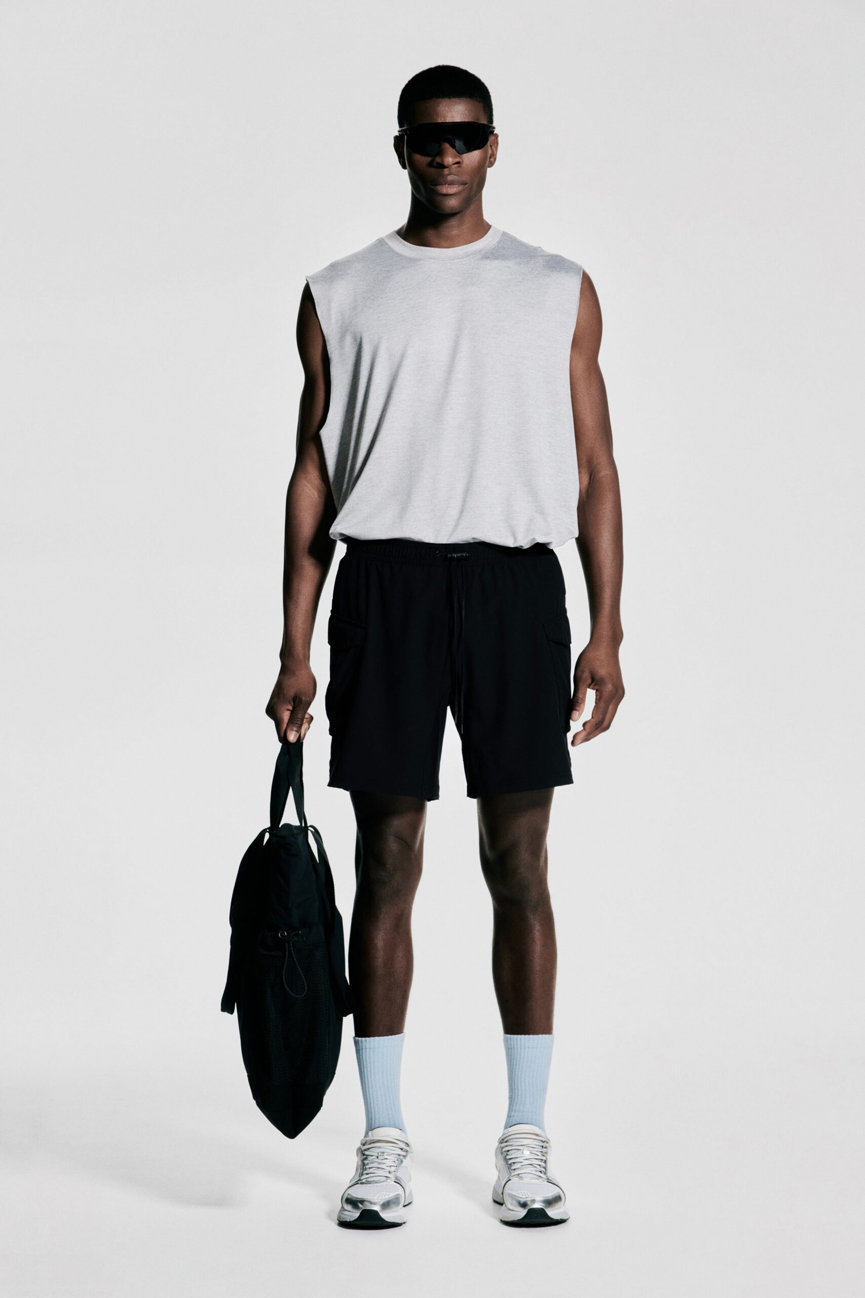 Mid Length Cargo Activewear Shorts With DryMove™